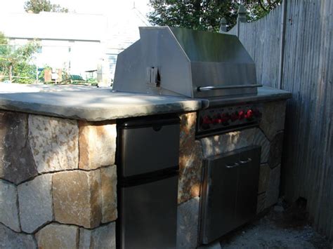 If you're planning to really use the table, i strongly suggest taking the opportunity to apply a topcoat. How to Build a DIY Outdoor Bar | how-tos | DIY