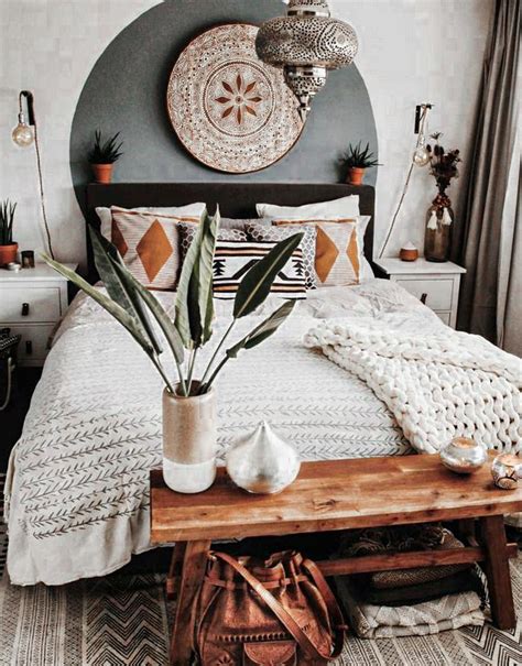 10 Bright And Airy Black And White Boho Bedroom Ideas