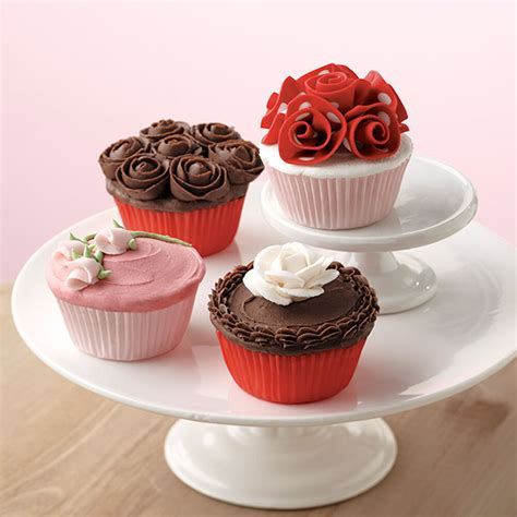 Rose Cupcake Quartet | Wilton
