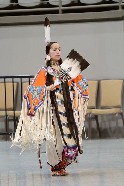 Women S Traditional Dance Native American Women Native American Dance Native American Regalia