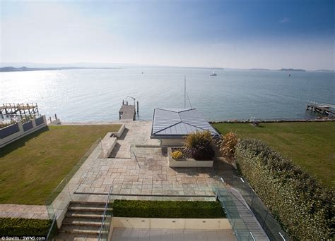 Luxury Home On Super Exclusive Sandbanks Peninsula Sells For £809m