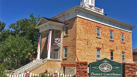 Washington County Historical Society Hosts Walking Tour Of Historic