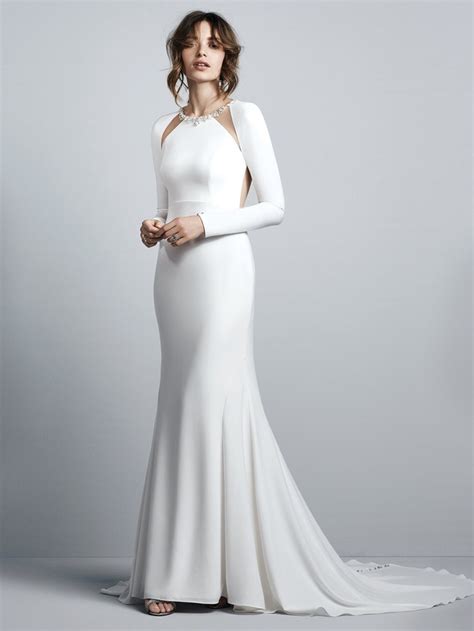 10 Elegant And Minimal Wedding Gowns Weddingsonline