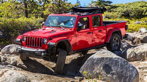 Here Is Everything You Need To Know About The 2023 Jeep Gladiator Jt