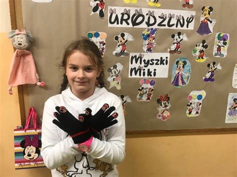 Wi Tujemy Urodziny Myszki Miki Szko A Podstawowa Nr