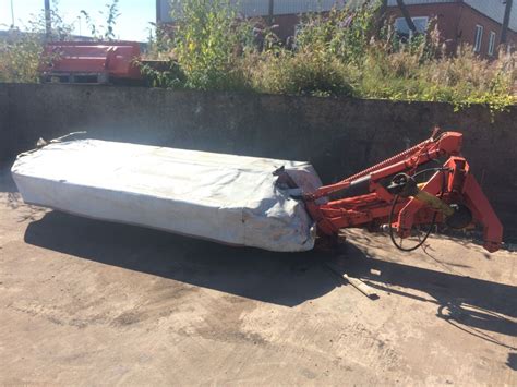 Kuhn Gmd 800 Gii Disc Mower Medland Sanders And Twose Ltd Mst