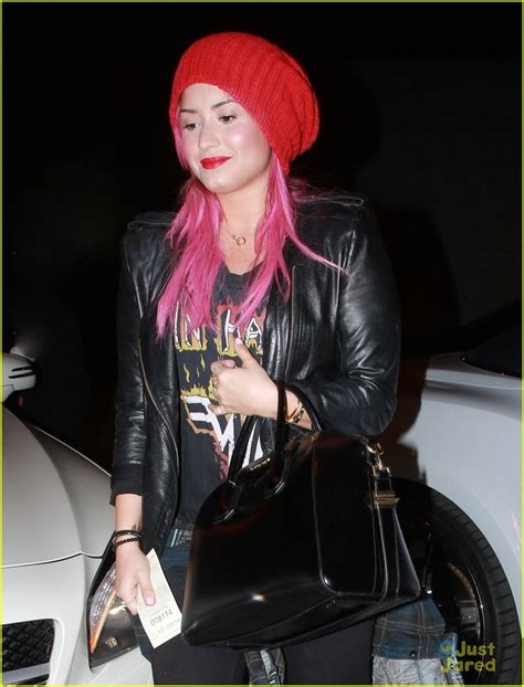 Demi Lovato New Pink Hair For Neon Lights Tour Photo 637749