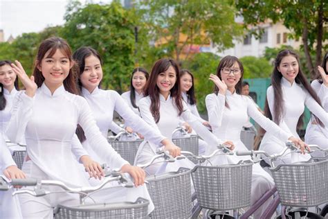 A Brief History Of Traditional Vietnamese Ao Dai Travel Information