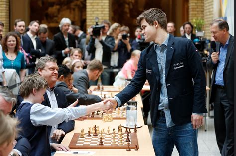 Garry Kasparov Vs Magnus Carlsen : Chessnetwork master games reykjavik