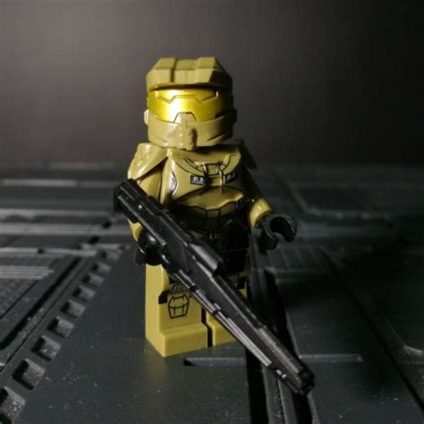 Halo Master Chief Custom Lego Compatible Minifigure With Rifle