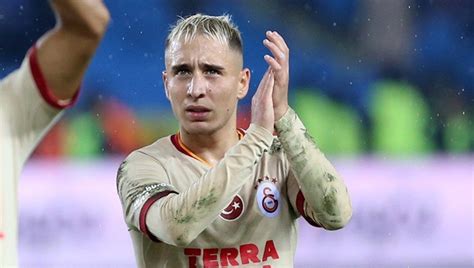 Galatasaray, olympiakos ile hazırlık maçı oynamak için gittiği yunanistan'da skandal bir tavırla karşılaştı. Galatasaray, Emre Mor'u Olympiakos'a kiraladı | NTV