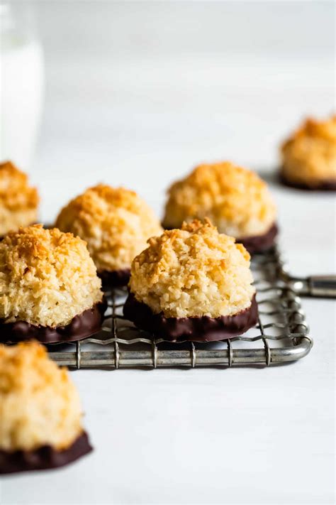 gluten free coconut macaroons snixy kitchen