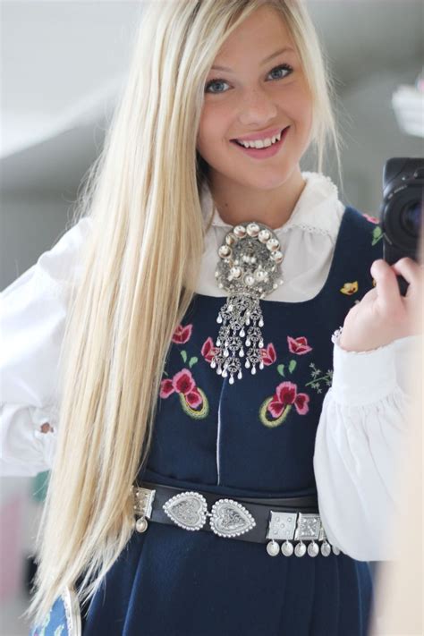 Bloggen Er Fjernet Norwegian Clothing Swedish Women Traditional Outfits