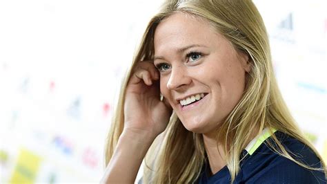 Fridolina has represented sweden's national team since 2014. Fridolina Rolfö jagar tyska titlar och blågul speltid ...