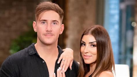Mafs 2022 Daniel Holmes Sparks Reaction With Tribute To Carolina Santos Amid Cheating Scandal