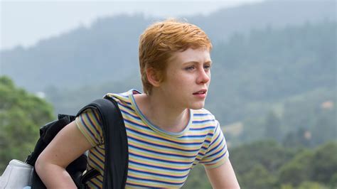 Young Camille Played By Sophia Lillis On Sharp Objects Official