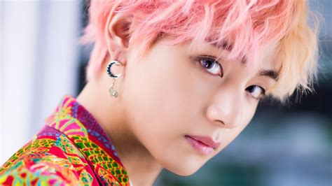 From BTS: Kim Taehyung is 25 years old - Somag News