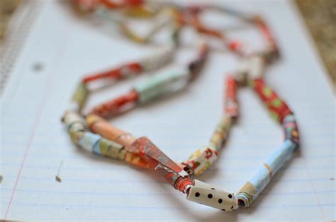 The Rosy Life Paper Bead Necklace Diy