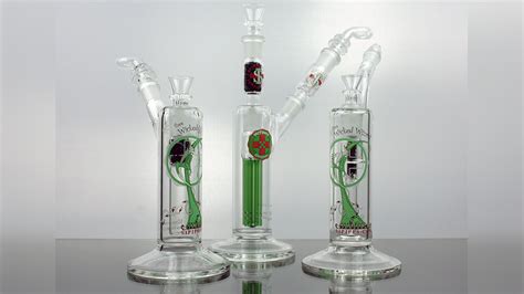 Sipipes Bongs Dab Rigs Bubblers Water Pipes Glass Pipes