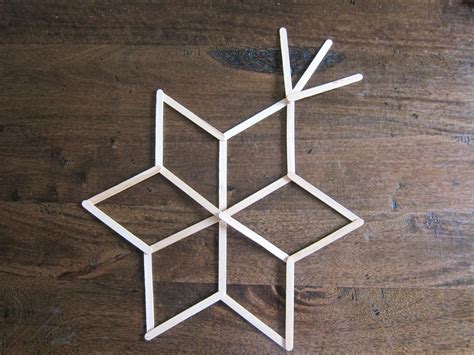 Beautiful decor for holidays and year round! How To: Giant Hanging Snowflakes | the adventures of MNMs