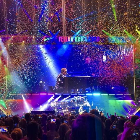 VIDEO - Elton John Concert Recap - Photos, Video, Set List