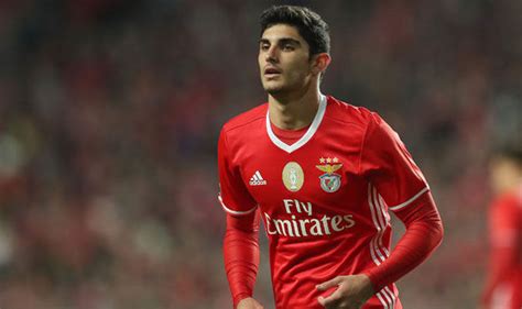 Goncalo guedes scored a mesmerising solo goal as valencia stayed in. Goncalo Guedes to PSG: 20-year-old winger signs for PSG ...