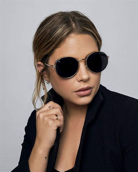 34 Stunning Sunglasses Ideas For Women With Round Face Mens Glasses
