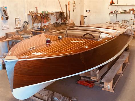 Barrelback Custom 19 — Classic Wooden Boat Plans