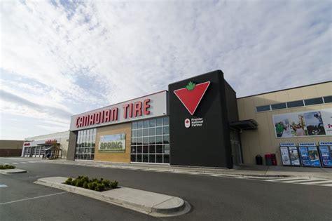 Canadian Tire | Nanaimo North Town Centre | Shopping Mall