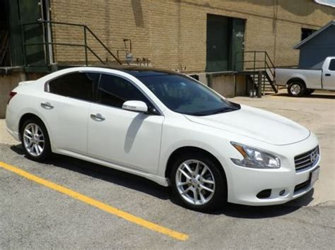 Sell Used Nissan Maxima Owner Low Miles Moonroof Luxury In