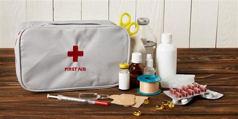 5 Items To Include In Your First Aid Kit Medical Center Pharmacy