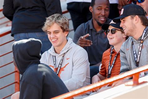 Peyton Mannings Nephew Commits To Play Quarterback At Texas