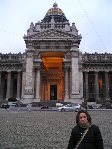 El edificio es tan grande que se fue oxidando y hoy en día se está llevando a cabo su. El Comienzo de una Nueva Era: marzo 2006