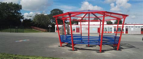 Shelters And Canopies For Schools And Public Parks