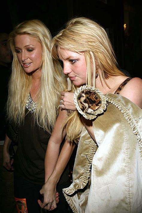 Britney Spears Upskirt In Leopard Dress Photo