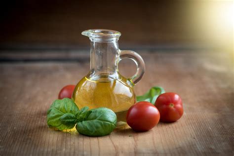 Conoce los beneficios de consumir aceite de oliva todos los días