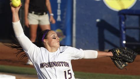 Former Uw Softball Star Danielle Lawrie To Compete At Olympics