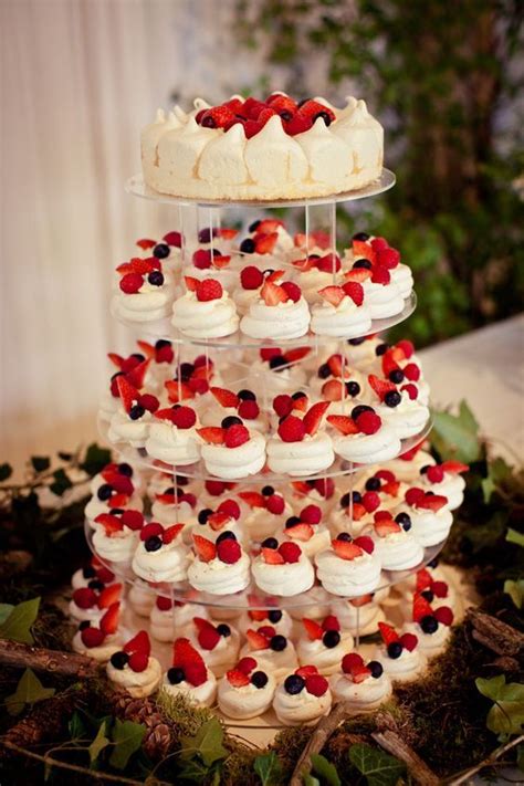 Meringue Cake Mini Meringue Pavlova Cake Wedding Cake Wedding Cake Alternatives Alter