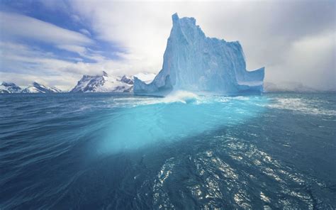 He performed the piece while floating on a platform in the arctic ocean, with the towering wahlenbergbreen glacier (in svalbard, norway) slowly melting in the background. HD Arctic Wallpaper | PixelsTalk.Net