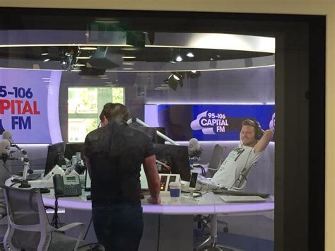 Entrez dès maintenant dans l'univers de la radio et découvrez d'autres stations de radio. Capital London Studio - Unique Kidz