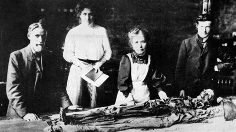Gruesome Mummy Unwrapping Parties Where Victorians Smuggled Corpses