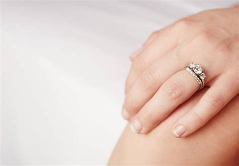 Moreover, sometimes, people have two sets of rings (one for wedding it is no matter of substance to decide the one hand that is appropriate for wearing a wedding band or an engagement ring. Wedding Ring: Which Finger To Wear Your Wedding Ring On