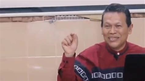 Pantun nasehat tentang menghormati orangtua. Nasehat Tentang Anak berbakti kepada orang tua.. - YouTube
