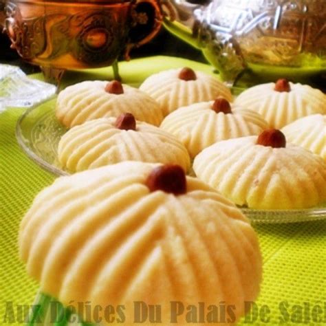 Ghribia bayda a base de smen, de sucre et de farine. Gâteau Sec Naturel Au Sucre Ghribia : Financiers moelleux ...