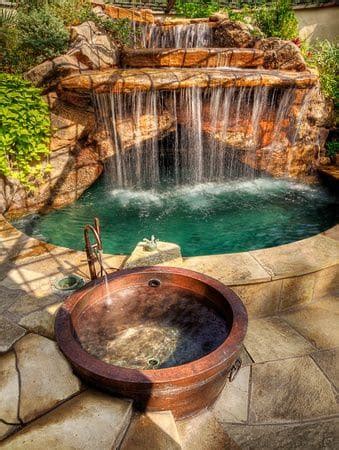 Jacuzzi has built hot tubs designed for rest and leisure since 1915. 20 Outdoor Jacuzzi Ideas for a Relaxing Weekend ...