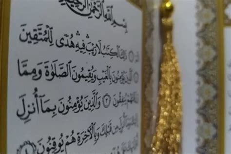 Bacaan Surah Al Ikhlas Ayat Lengkap Tulisan Arab Latin Dan Artinya