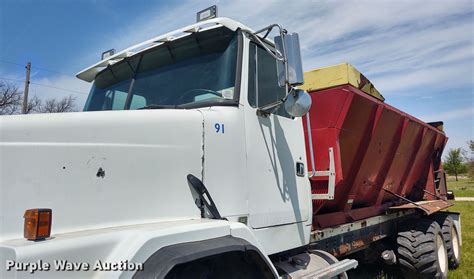 1992 Volvo White Gmc Autocar Applicator Truck In El Dorado Ks Item