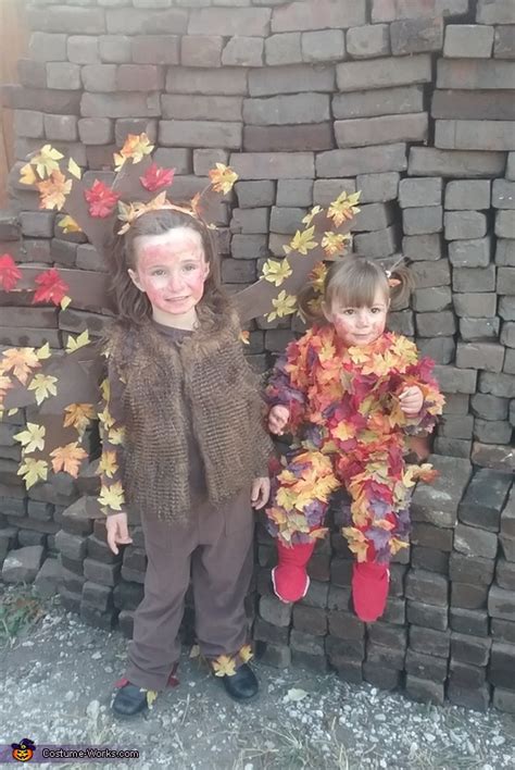 Fall Tree And Pile Of Leaves Costume No Sew Diy Costumes