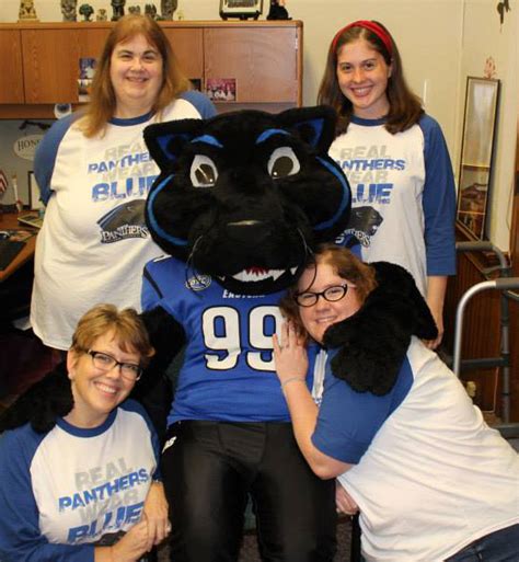 Panther Pride Turning Campus City Blue In Time For Eiu Homecoming