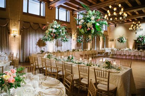 We adore the elegant and romantic details of this chic wedding that took place at the congressional country club. Summer wedding at Congressional Country Club on Washingtonian